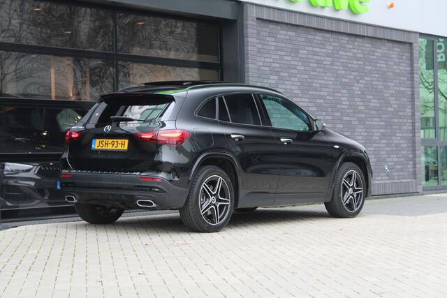 Mercedes-Benz GLA-KLASSE 250 e Business Solution AMG | AMG | FACELIFT | PANO | CARBON | KEYLESS | DODEHOEK |