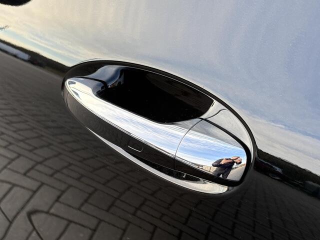 Mercedes-Benz GLA-KLASSE 250 e AMG Line | | memory | trekh | distronic |