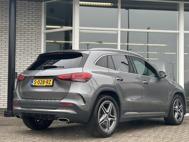 Mercedes-Benz GLA-KLASSE 180 AMG | Panoramadak | Sfeerverlichting