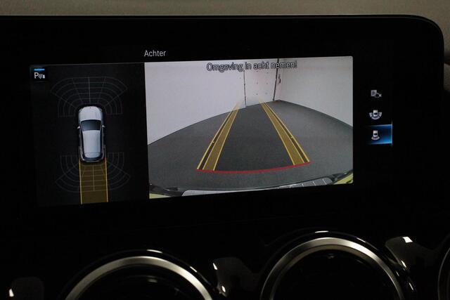 Mercedes-Benz GLA-KLASSE 200 Automaat Progressive Mercedes-Benz GLA-klasse 200 Progressive | Navigatie | Camera | Lederen Bekleding | Elektrische Achterklep | DAB LED |