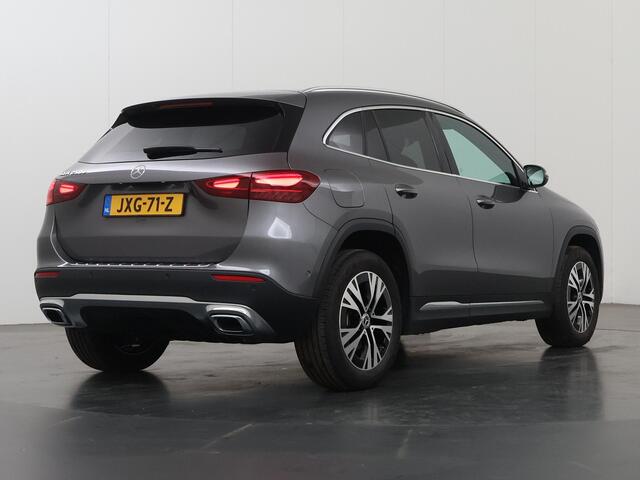 Mercedes-Benz GLA-KLASSE 250 e Luxury Line | Trekhaak | Getint glas | Apple carplay | Stuurverwarming |