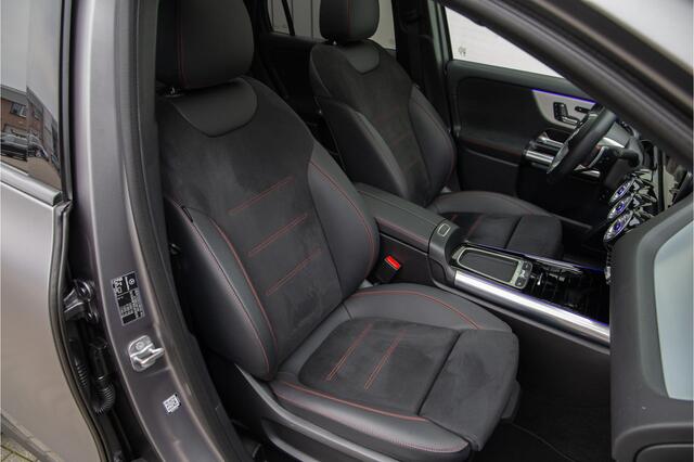 Mercedes-Benz GLA-KLASSE 250 e AMG Premium, Pano, Head-up, Burmester, Designo, Nightpack, Facelift