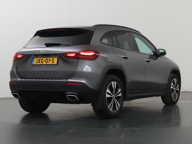 Mercedes-Benz GLA-KLASSE 250 e Luxury Line | Stoelverwarming | Night pakket | Winter pakket | Trekhaak |