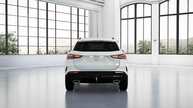 Mercedes-Benz GLA-KLASSE 250 e AMG Line | Night | Panoramadak | Trekhaak | Stoelverwarming | Stuurverwarming | 19" lichtmetalen velgen |