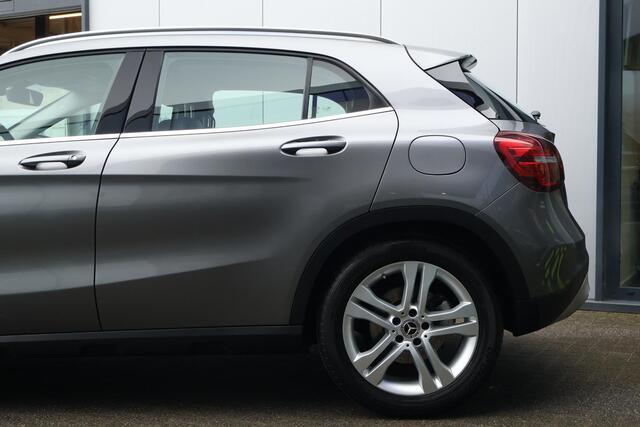 Mercedes-Benz GLA-KLASSE 180 Sport Edition Premium