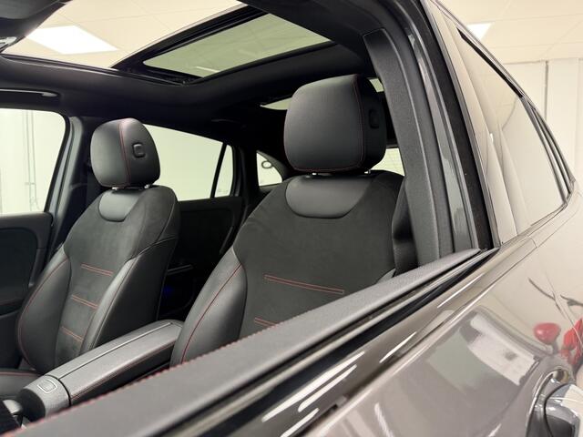 Mercedes-Benz GLA-KLASSE 250 e AMG Line Premium Plus | Trekhaak | Panoramadak | Memory |