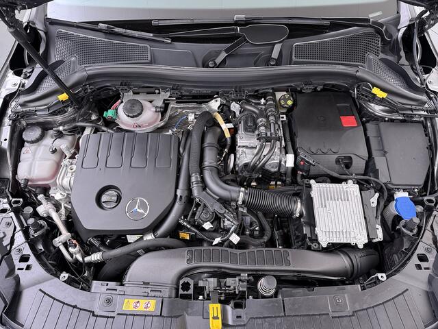 Mercedes-Benz GLA-KLASSE 250 e AMG Line | Distronic Night