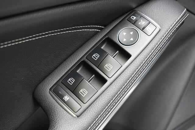 Mercedes-Benz GLA-KLASSE 200 Premium Plus AMG pakket | Leder | Sportstoelen | Camera | Navigatie | Unieke km-stand