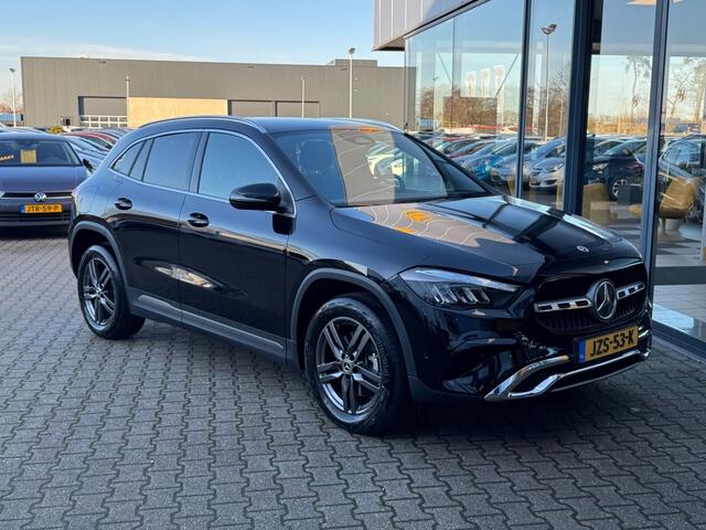 Mercedes-Benz GLA-KLASSE 250 e Business Solution AMG - camera - stoelverwarming - navi