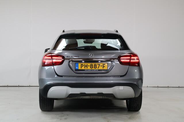Mercedes-Benz GLA-KLASSE 180 Business Solution | Camera | Clima | Stoelverwarming