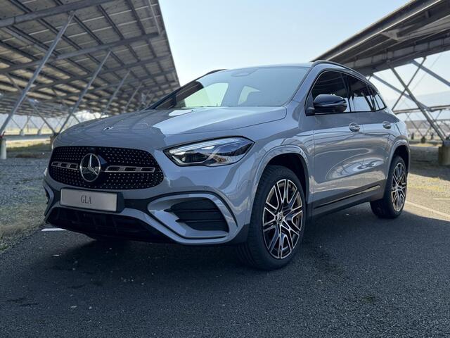 Mercedes-Benz GLA-KLASSE 250e Business Solution AMG | Night | AMG Line plus | Panoramaschuifdak | Head-Up | 360 camera | Memory stoelen |