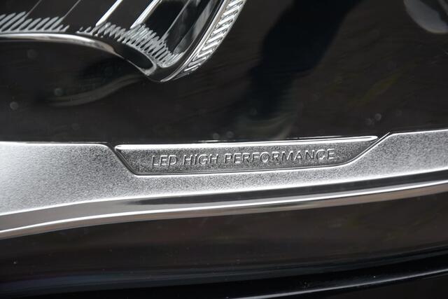 Mercedes-Benz GLA-KLASSE 180 Business Solution AMG Night Upgrade