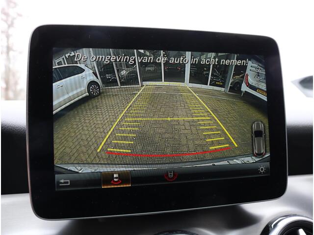 Mercedes-Benz GLA-KLASSE 180 Business Solution AMG