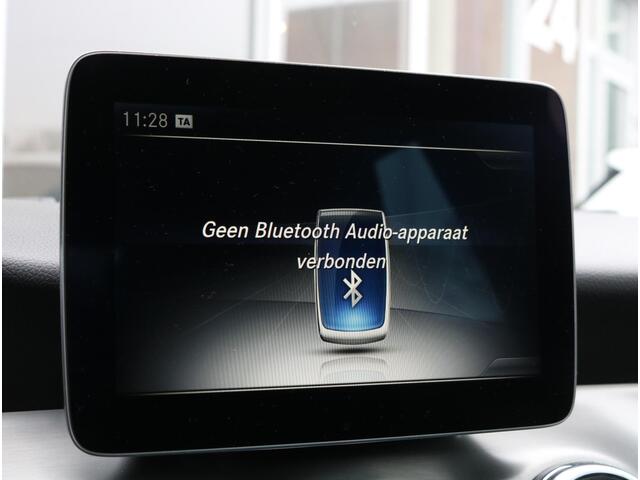 Mercedes-Benz GLA-KLASSE 180 Business Solution AMG