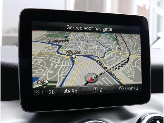 Mercedes-Benz GLA-KLASSE 180 Business Solution AMG