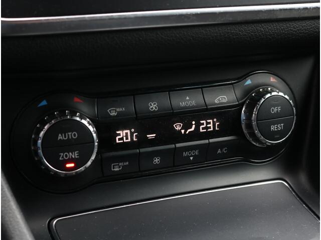 Mercedes-Benz GLA-KLASSE 180 Business Solution AMG