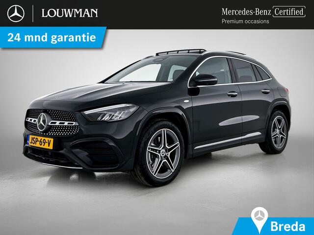 Mercedes-Benz GLA-KLASSE 250 e AMG Plug-In Hybride | Trekhaak | AMG Line | Panoramadak | Parkeerpakket met 360°-camera | Distronic | Stuur en Stoelverwarming. Inclusief 24 maanden MB Certified garantie voor Europa.
