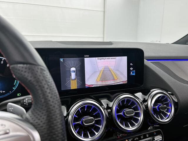 Mercedes-Benz GLA-KLASSE 250 e AMG Line | Panoramadak | Achteruitrijcamera | Nightpakket | Sfeerverlichting | Inclusief 24 maanden MB Certified garantie voor Europa.