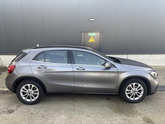 Mercedes-Benz GLA-KLASSE 180 Business Solution Limited