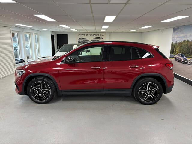 Mercedes-Benz GLA-KLASSE 250 e AMG Line Panorama Keyless Go Camera Led Sfeerverlichting