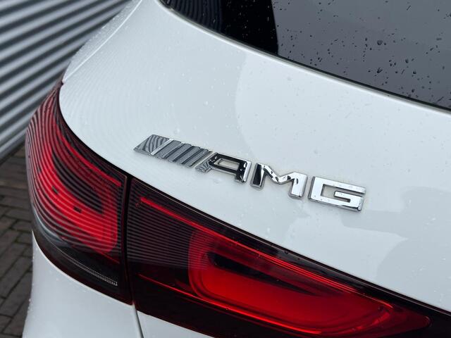Mercedes-Benz GLA-KLASSE AMG 35 4MATIC panorama night trekhaak vol vol