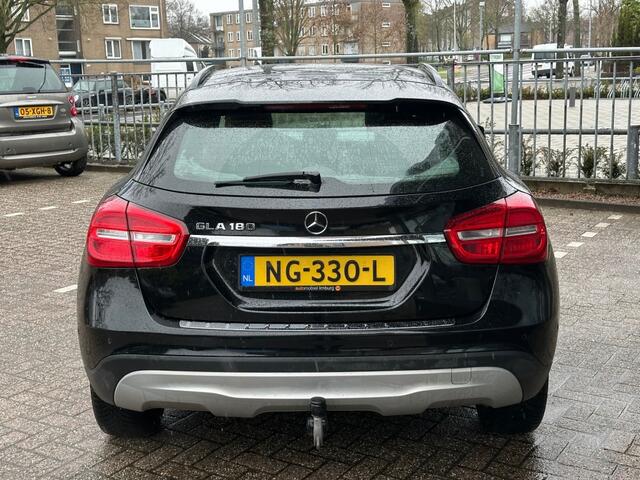 Mercedes-Benz GLA-KLASSE 180 Lease Edition Plus Automaat Navi Camera panorama Cruise Trekhaak