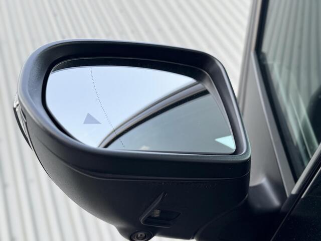 Mercedes-Benz GLA-KLASSE 180 Business Solution AMG PANO FABRIEKSGARANTIE