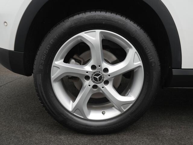 Mercedes-Benz GLA-KLASSE 180 Premium Plus - RIJKLAARPRIJS - Automaat - Navigatiesysteem - Stoelverwarming