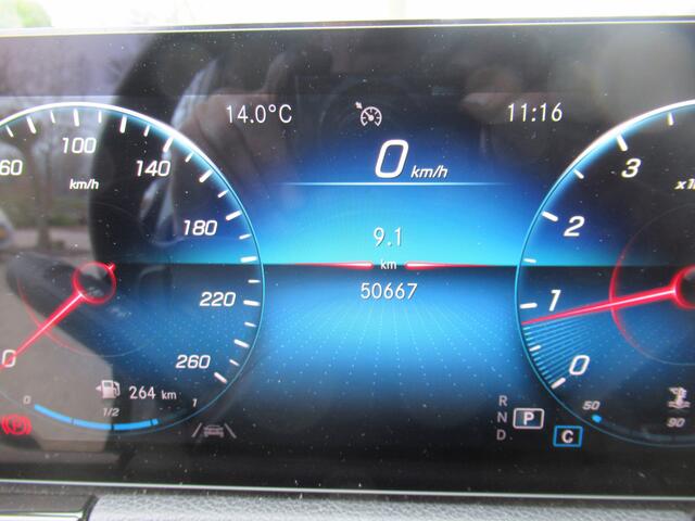 Mercedes-Benz GLA-KLASSE 200 Trekhaak/Panoramadak