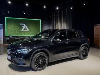 mercedes-benz-gla-klasse-250e-luxur