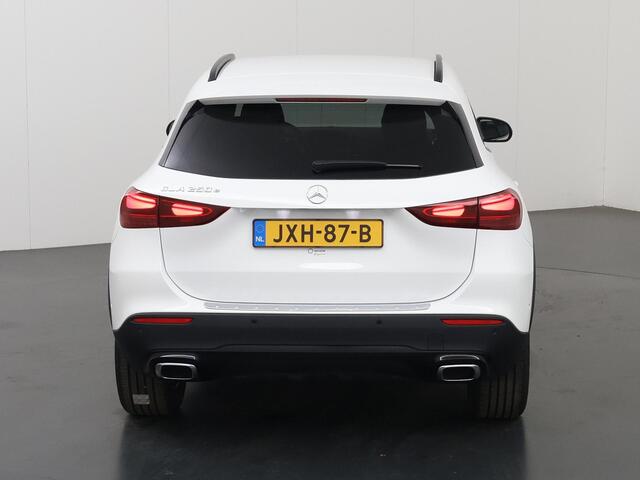 Mercedes-Benz GLA-KLASSE 250 e Luxury Line | Night pakket | Trekhaak | Winter pakket |