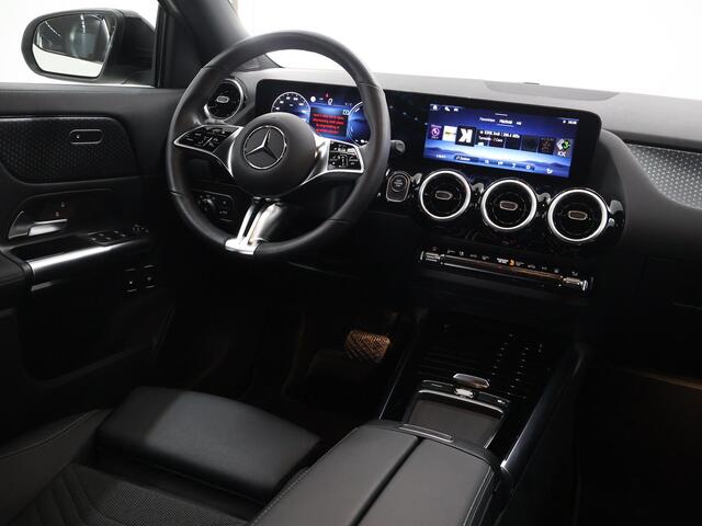 Mercedes-Benz GLA-KLASSE 250 e Luxury Line | Night pakket | Trekhaak | Winter pakket |