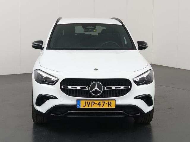 Mercedes-Benz GLA-KLASSE 250 e Luxury Line | Trekhaak | Multibeam | Getint glas | Widescreen | Stoelverwarming |