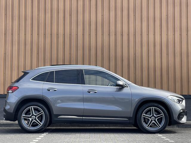 Mercedes-Benz GLA-KLASSE 250 4MATIC AMG Line | Apple Carplay | Sfeerverlichting | Keyless Start | Panoramadak | Stoelverwarming | Navigatie |