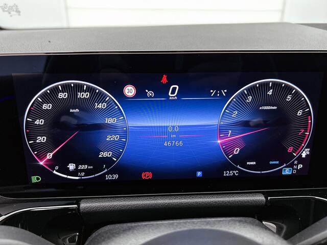 Mercedes-Benz GLA-KLASSE 180 Star Edition AMG Styling | NIght pakket | Trekhaak wegklapbaar | Sfeerverlichtin Inclusief 24 maanden MB Certified garantie voor Europa.