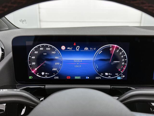 Mercedes-Benz GLA-KLASSE 250 e Star Edition AMG Line LIMITED | Dodehoek detector | Panoramadak | Elektrisch bedienbare achterklep | Elektrisch verstelbare voorstoelen | Inclusief 24 maanden Mercedes-Benz Certified garantie voor Europa.