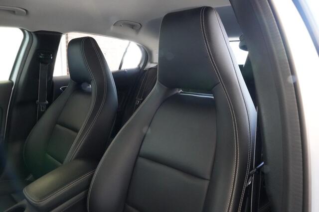 Mercedes-Benz GLA-KLASSE 180 SPORT EDITION- Leer-Camera-Navi- ALL IN PRIJS