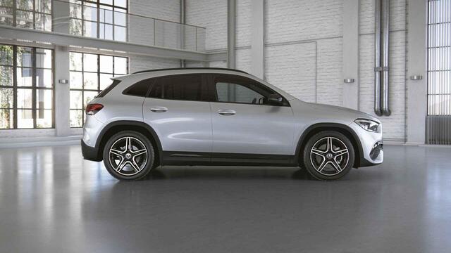 Mercedes-Benz GLA-KLASSE 200 Business Solution AMG | Night | Panoramadak | Memory | Widescreen | Multibeam |