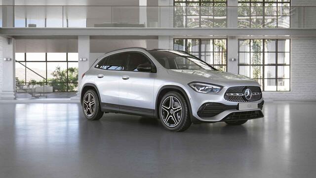 Mercedes-Benz GLA-KLASSE 200 Business Solution AMG | Night | Panoramadak | Memory | Widescreen | Multibeam |