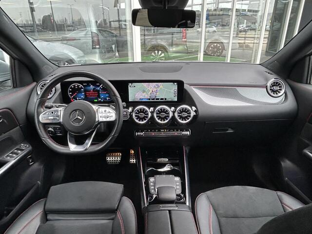Mercedes-Benz GLA-KLASSE 250 e AMG Line