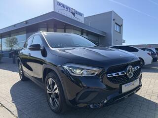 mercedes-benz-gla-klasse-250-e-busi