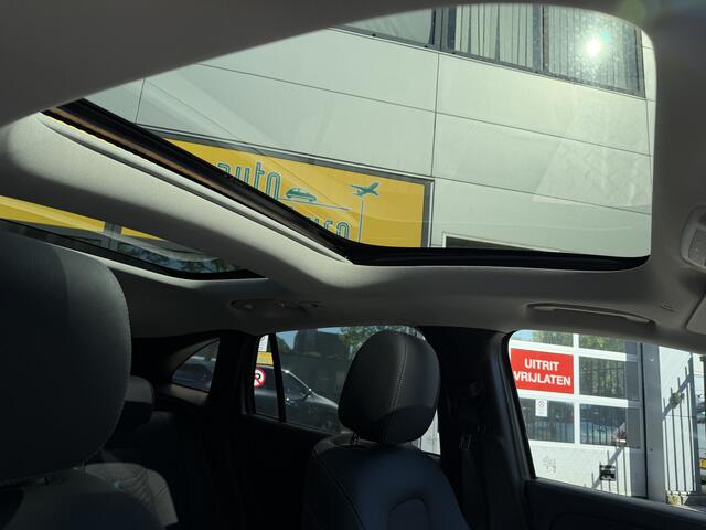 Mercedes-Benz GLA-KLASSE 200 Luxery Line * Panoramadak * Sfeerverlichting * Multibeam Led * Leder / Stof *
