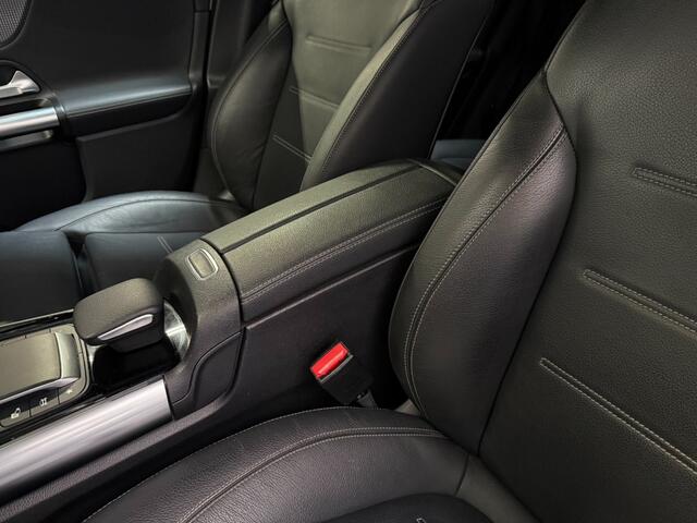 Mercedes-Benz GLA-KLASSE GLA 200 Progressive Leer/Trekhaak/19inch/Premium-pakket/Parkeerpakket