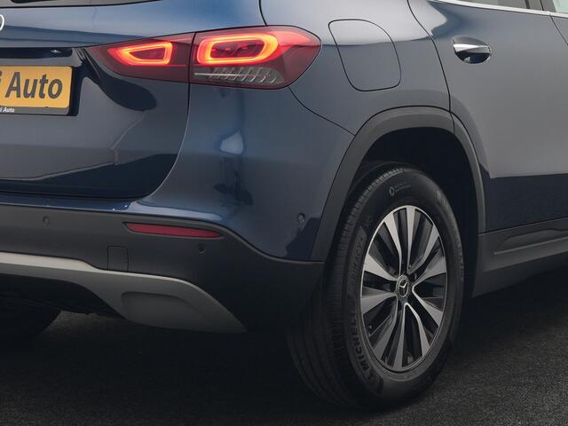 Mercedes-Benz GLA-KLASSE 250 e Style PHEV 218pk Dealer O.H. | Panodak | Adaptive Cruise | 360 Camera | Sportstoelen Memory & Verwarmd | Sfeerverlichting | Blis | Keyless | Apple Carplay | Navigatie | DAB | Plug In Hybrid |