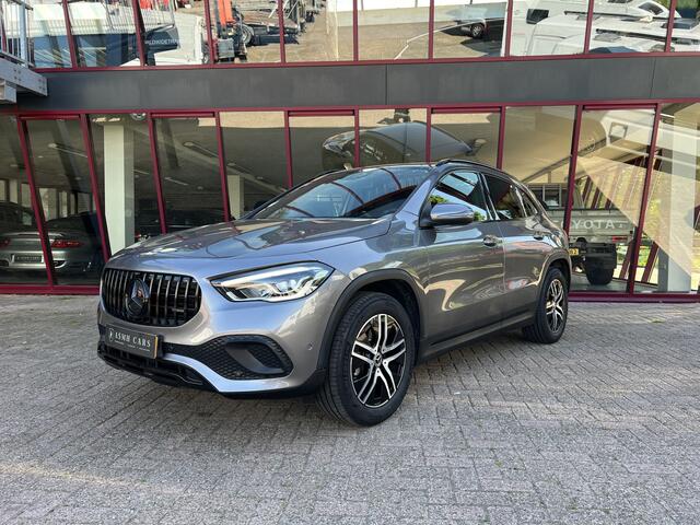 Mercedes-Benz GLA-KLASSE 200 Business Solution Luxury | CC | PDC | Sfeerverl. | Stoelverw. | Camera |