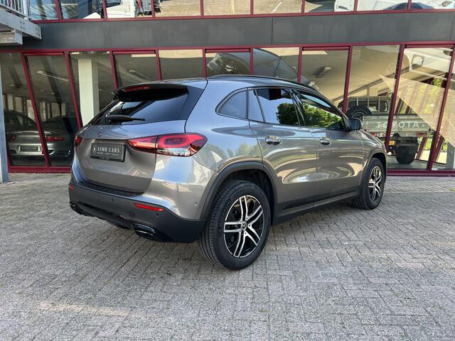 Mercedes-Benz GLA-KLASSE 200 Business Solution Luxury | CC | PDC | Sfeerverl. | Stoelverw. | Camera |