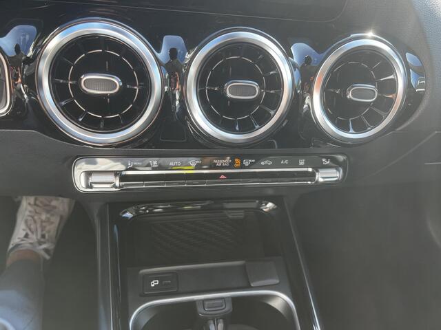 Mercedes-Benz GLA-KLASSE 250 e AMG Line | Easy Pack | Trekgewicht 1.800 kg |