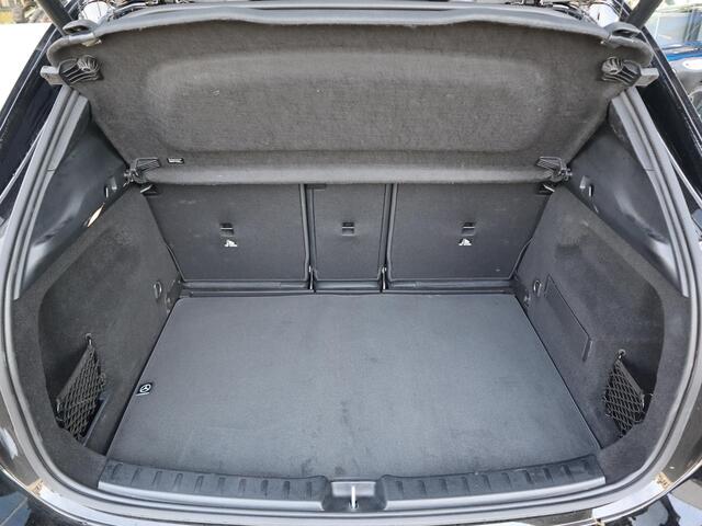 Mercedes-Benz GLA-KLASSE 250 e Business Solution AMG