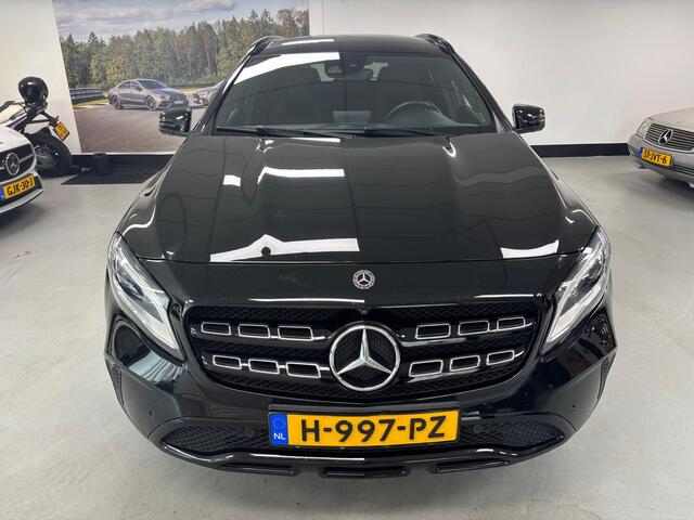 Mercedes-Benz GLA-KLASSE 180 Premium Panorama 360 camera Memory Trekhaak Leer Led