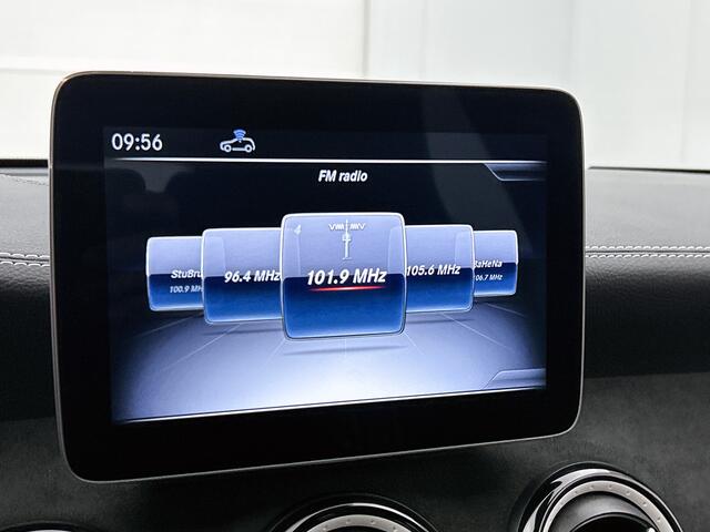 Mercedes-Benz GLA-KLASSE 180 AMG White Art Edition | Keyless Go | Car Play | LED | Navigatie | Parkeerpakket met Camera | Stoelverwarming | Inclusief 12 Maanden Garantie.